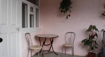 Фото номера Двухместный номер с 1 кроватью и террасой Гостиница Guest House Gorkogo 60 г. Алушта 4