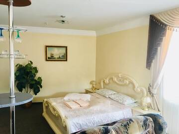 Фото номера Номер-студия Делюкс Гостиница Южная Ночь г. Алушта 3