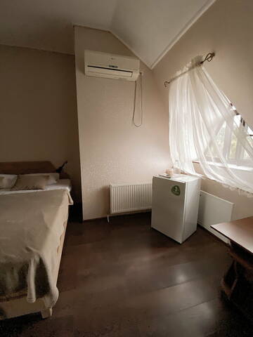 Фото номера Бюджетный двухместный номер с 1 кроватью Гостиница Кинг г. Алушта 2