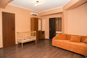 Фото номера Семейный номер-студия Гостиница Кинг г. Алушта 3