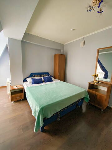 Фото номера Двухместный номер с 1 кроватью и балконом Гостиница Кинг г. Алушта 5