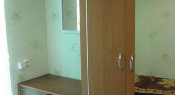 Фото номера Бюджетный трехместный номер Гостиница Guest House Ugolok г. Алушта 5