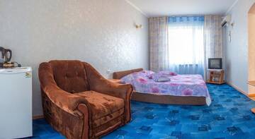 Фото номера Двухместный номер с 1 кроватью и балконом Гостиница Vostorg Mini Hotel г. Алушта 4