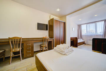 Фото номера Семейный номер Гостиница Южный берег г. Алушта 7