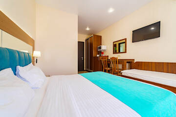 Фото номера Стандартный трехместный номер Гостиница Южный берег г. Алушта 2