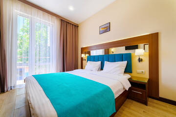 Фото номера Стандартный трехместный номер Гостиница Южный берег г. Алушта 3