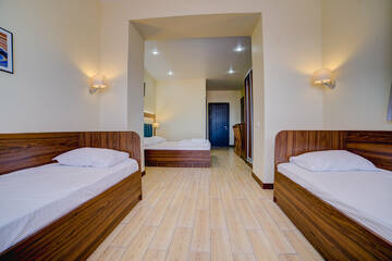 Фото номера Семейный номер Гостиница Южный берег г. Алушта 5