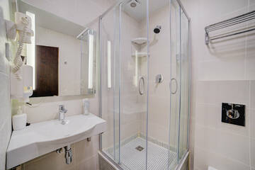 Фото номера Семейный номер Гостиница Южный берег г. Алушта 9