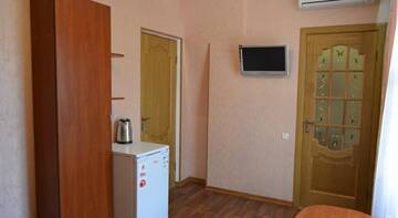 Фото номера Бюджетный двухместный номер с 1 кроватью Гостиница Guest House na Gorkogo г. Алушта 6