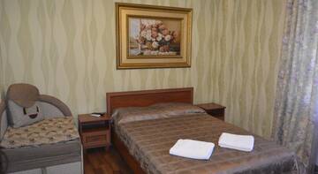 Фото номера Классический трехместный номер Гостиница Guest House na Gorkogo г. Алушта 2