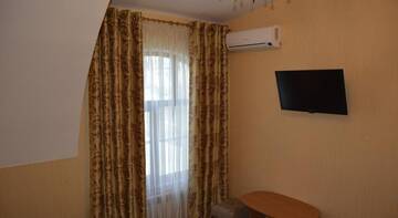 Фото номера Классический трехместный номер Гостиница Guest House na Gorkogo г. Алушта 14