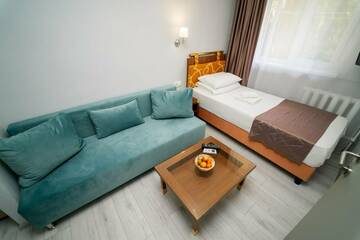 Фото номера Двухкомнатный делюкс Санаторий Славутич г. Алушта 6