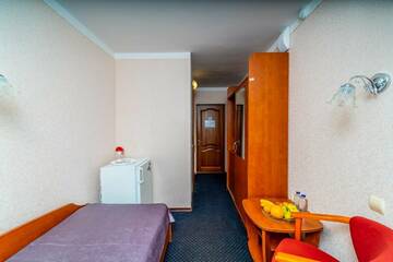 Фото номера Одноместный стандарт. Корпус № 10, 11 Санаторий Славутич г. Алушта 5