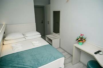 Фото номера Двухместный Бизнес Санаторий Славутич г. Алушта 7