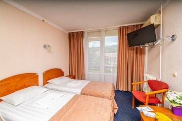 Фото номера Двухместный стандарт. Корпус № 10, 11 Санаторий Славутич г. Алушта 4