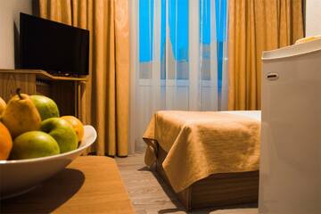 Фото номера 1-но местный эконом. Корпус №5, 6 Санаторий Славутич г. Алушта 6