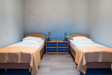 Фото номера 3-х местный эконом. Корпус №4, 5, 6 Санаторий Славутич г. Алушта 10