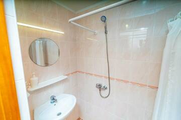 Фото номера Двухместный стандарт. Корпус № 10, 11 Санаторий Славутич г. Алушта 8