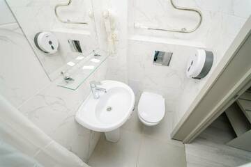 Фото номера Одноместный Бизнес Санаторий Славутич г. Алушта 14