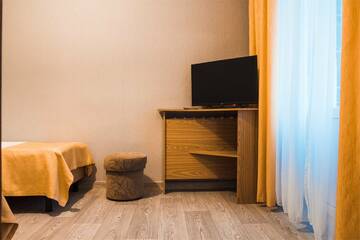 Фото номера 3-х местный эконом. Корпус №4, 5, 6 Санаторий Славутич г. Алушта 6