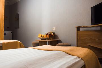 Фото номера 2-х местный эконом. Корпус №4, 5, 6 Санаторий Славутич г. Алушта 3