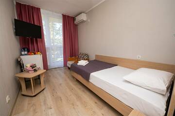 Фото номера Одноместный комфорт Санаторий Славутич г. Алушта 3