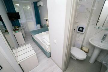 Фото номера Двухместный Бизнес Санаторий Славутич г. Алушта 14