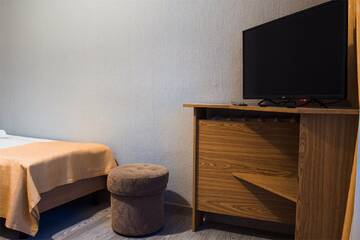 Фото номера 3-х местный эконом. Корпус №4, 5, 6 Санаторий Славутич г. Алушта 4