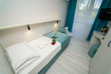 Фото номера Одноместный Бизнес Санаторий Славутич г. Алушта 5