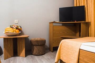 Фото номера 1-но местный эконом. Корпус №5, 6 Санаторий Славутич г. Алушта 9