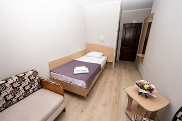 Фото номера Одноместный комфорт Санаторий Славутич г. Алушта 4