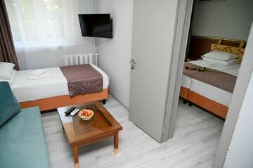 Фото номера Двухкомнатный делюкс Санаторий Славутич г. Алушта 12