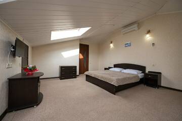 Фото номера Оптима улучшенный. Корпус №9 Санаторий Славутич г. Алушта 2