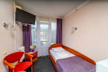 Фото номера Одноместный стандарт. Корпус № 10, 11 Санаторий Славутич г. Алушта 4