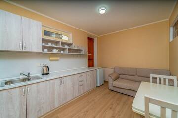 Фото номера Апартаменты. Корпус № 10, 11 Санаторий Славутич г. Алушта 4