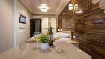 Фото номера Зебрано трехместный Гостевой дом Guest House Lora г. Алушта 4